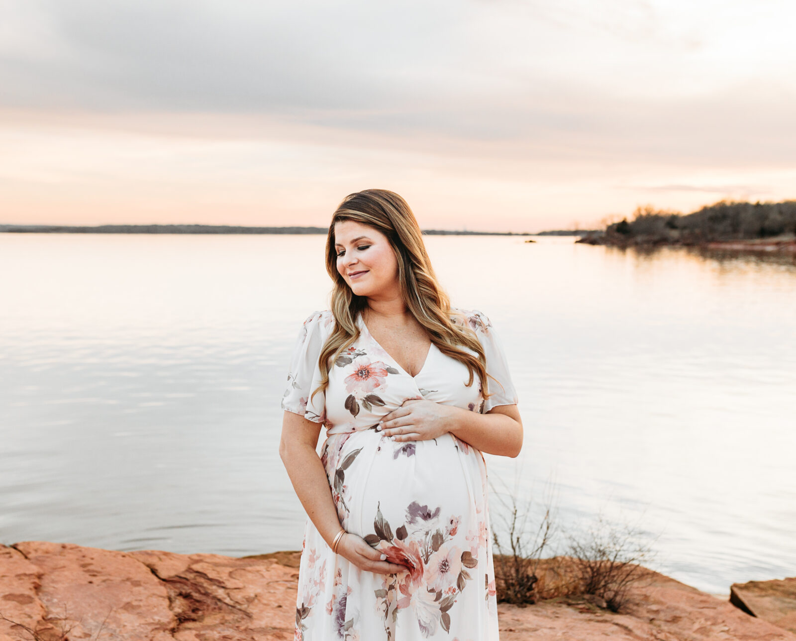 Best Maternity Clothing Stores In OKC | Charis Elisabeth Photography