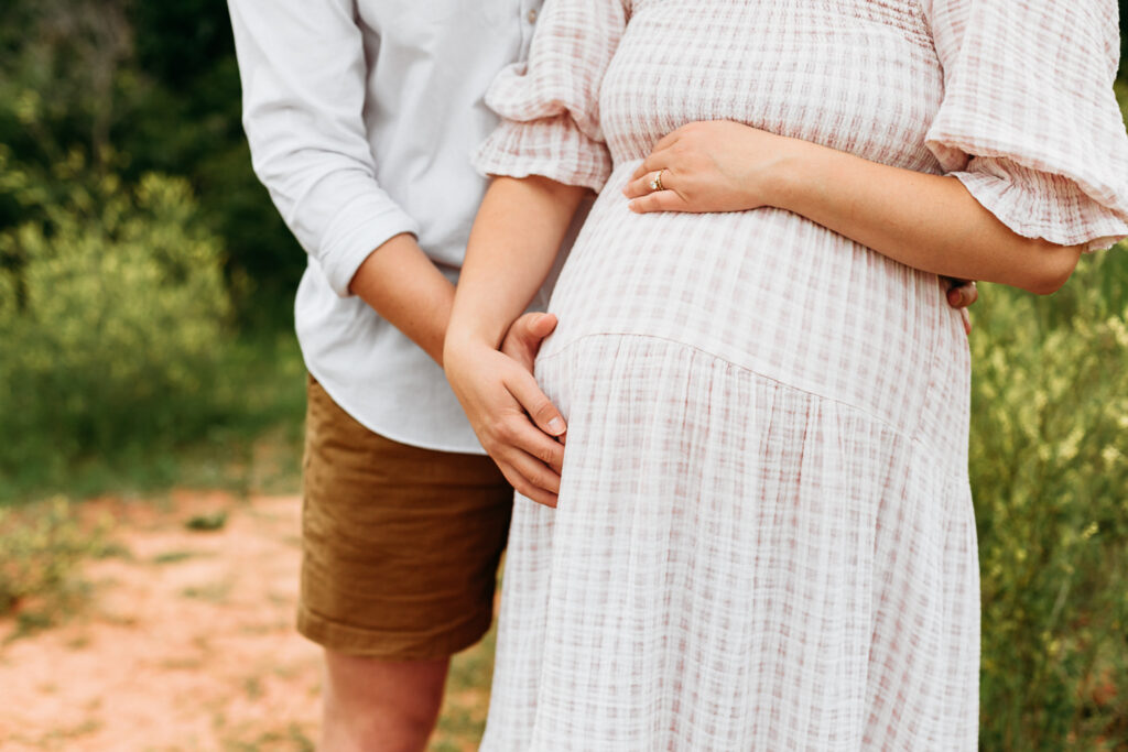 Best Maternity Clothing Stores In OKC | Charis Elisabeth Photography